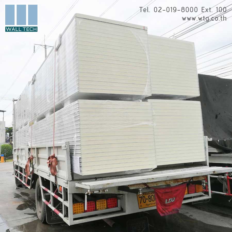 แผ่นฉนวนสำเร็จรูป Sandwich Panel