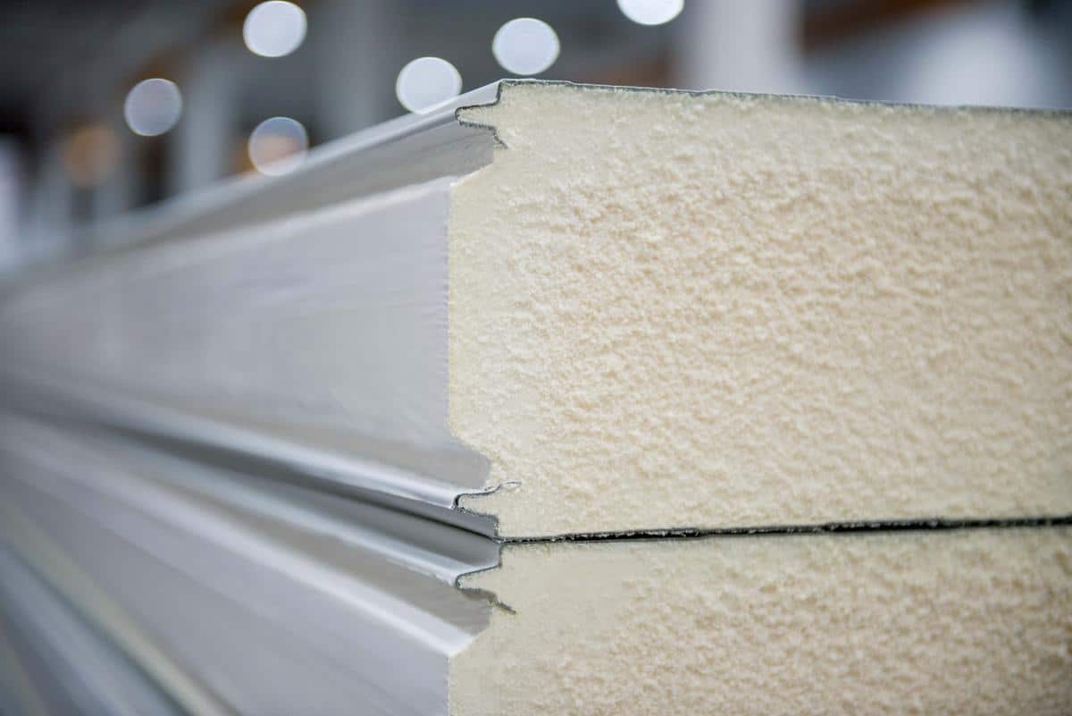 Sandwich Panel PIR FIWall i370 ทางเลือกใหม่ที่ปลอดภัยมากกว่า